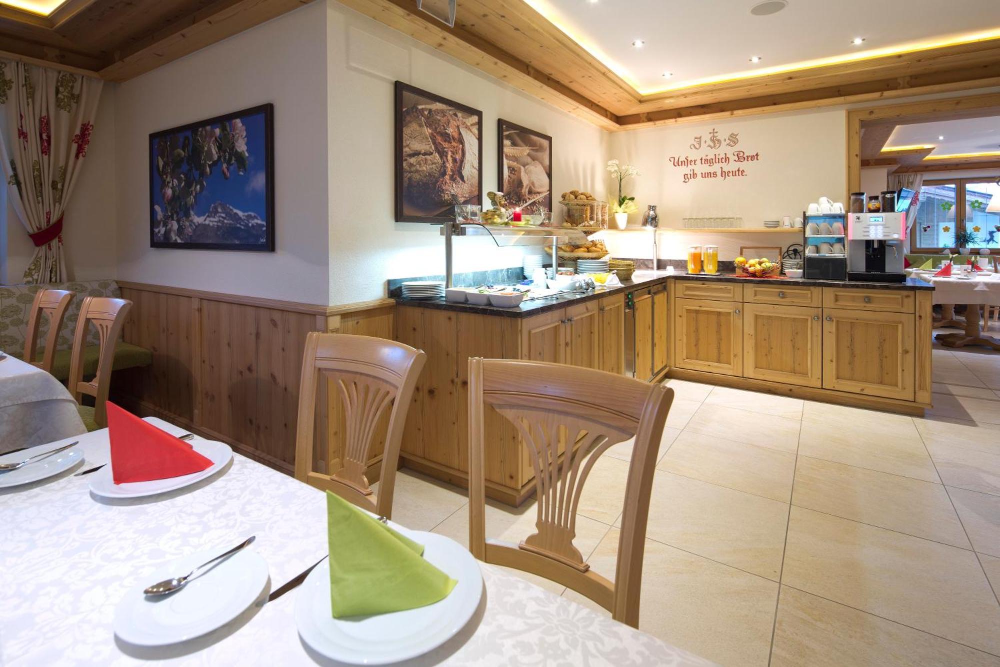Hotel Garni Bavaria المو المظهر الخارجي الصورة